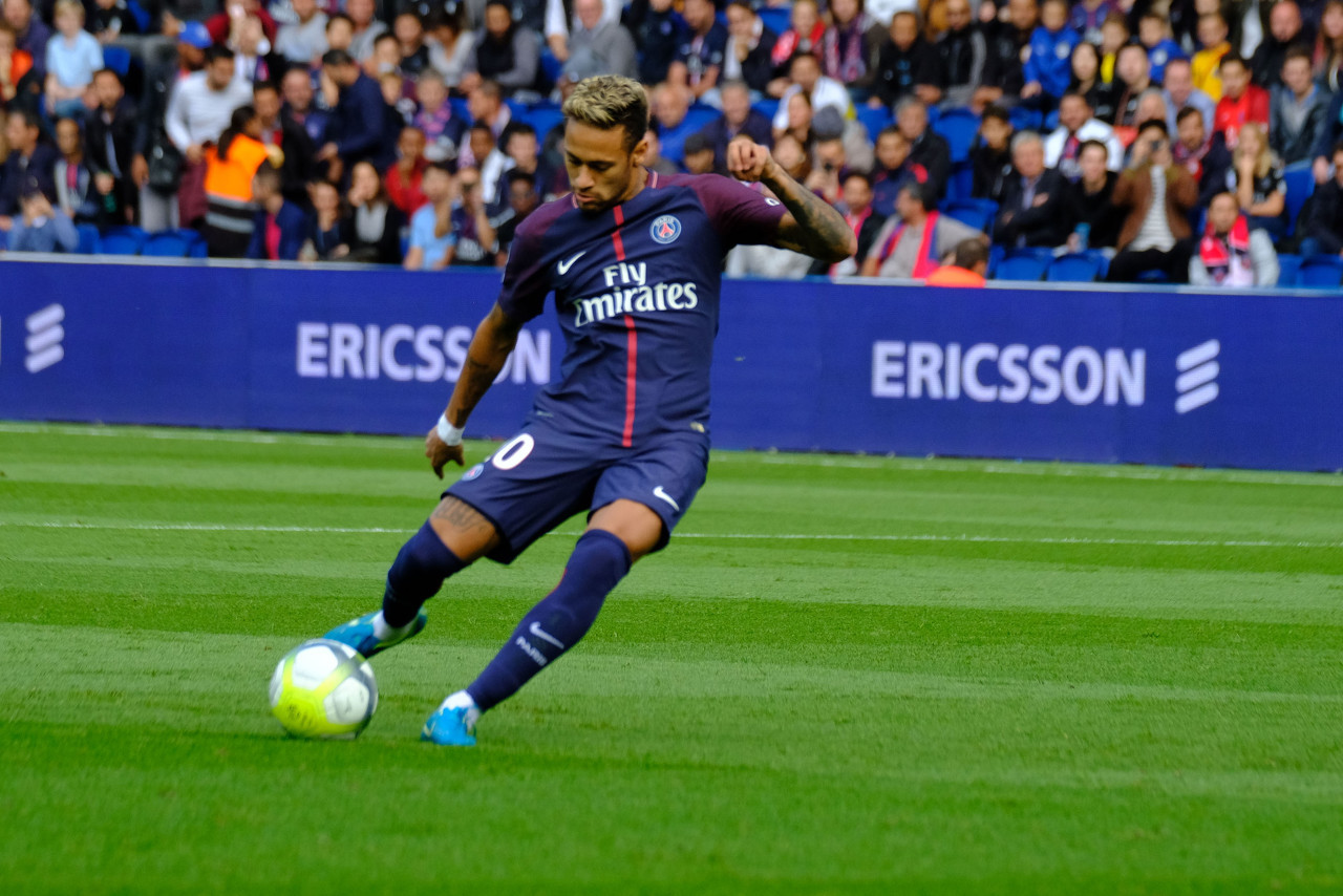 非洲杯改为四年一届引争议，多国主帅发声：请尊重非洲传统！（非洲杯拟改四年一度引发争议，多国主帅齐声呼吁：请尊重非洲传统！）