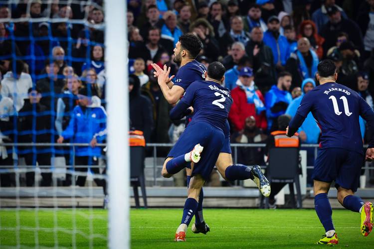 鲁媒：限制投入更需加快造血，中国职业足球生存困境并未解决（鲁媒：限投之外更应加快自我造血，中国职业足球的生存困局仍未化解）