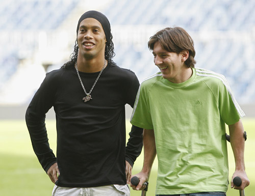 徐正源：成都首次踢亚冠当然会感到困难，我们会努力争取晋级（徐正源：成都亚冠首秀挑战不小，我们将全力争取出线）