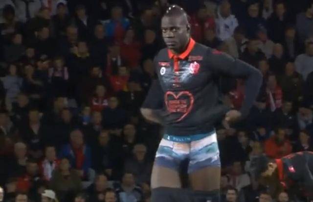 豪门悲喜夜：巴萨5-3六连胜4分领跑 利物浦3-3惨遭绝平 国米4-0登顶（豪门之夜冰火两重天：巴萨5-3豪取六连胜领跑4分，利物浦3-3遭绝平，国米4-0登顶榜首）