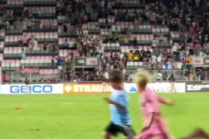 本赛季对阵意甲9强，仅垫底的佛罗伦萨输球场次比国米更多（本季对阵意甲九强，国米输球次数仅次于垫底的佛罗伦萨）