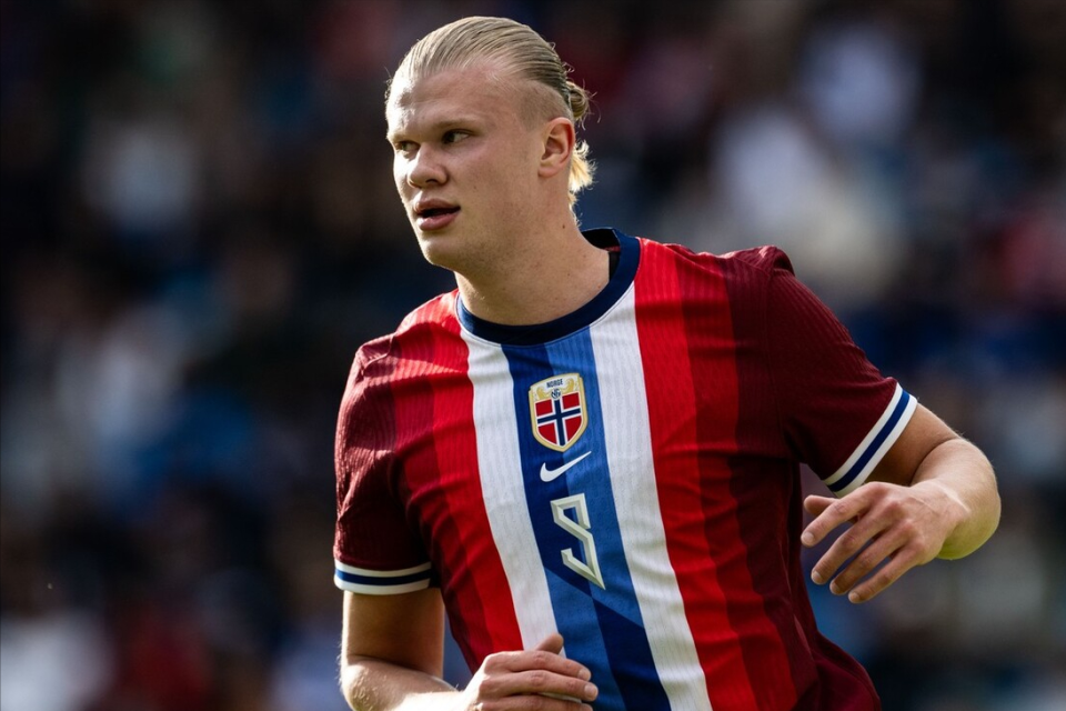 中超转会市场：广州队签下外援,（广州队官宣外援加盟：中超转会市场新动向）