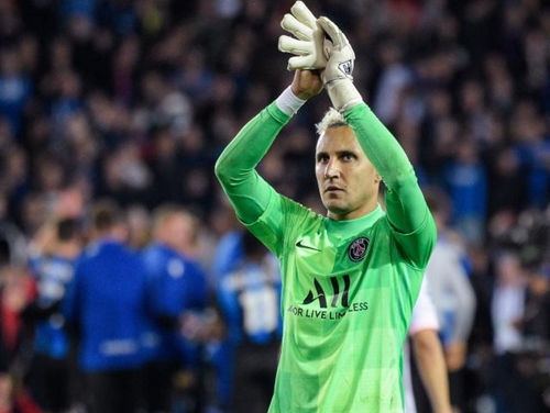 连救4个局点轰6-0！王曼昱打出窒息逆转，第三局直接打崩对手（连救4个局点后6-0反击，王曼昱上演窒息式逆转，第三局彻底打垮对手）