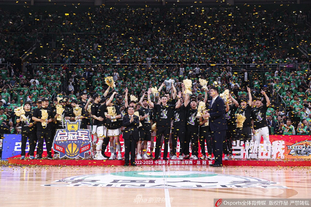 阿森纳欧冠五连胜力克拜仁慕尼黑（阿森纳欧冠豪取五连胜力擒拜仁慕尼黑）