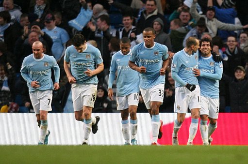 C罗没投！B席作为葡萄牙队长参与FIFA最佳投票，第一投给维蒂尼亚（C罗未投票！葡萄牙队长B席参与FIFA最佳评选，首选维蒂尼亚）