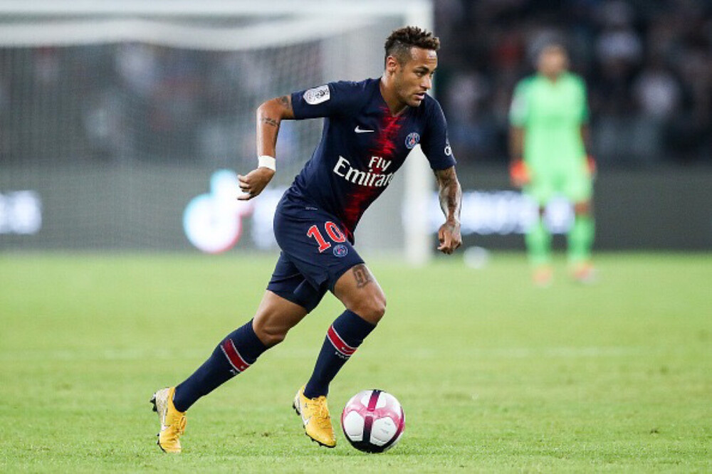 “高尔夫皇帝”伍兹称“腰部恢复速度不快…回归赛场时间未定”（伍兹：腰伤恢复缓慢，复出时间未定）