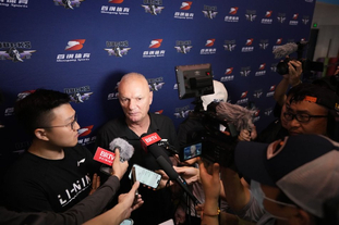 佩杜拉：虽然莫拉塔赛季至今13场0进球，但科莫依然信任他（佩杜拉：莫拉塔赛季13战无球，科莫仍对其保持信任）