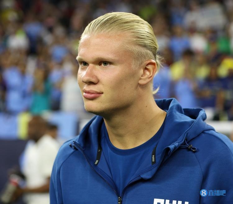 意媒：马佐基离队后，那不勒斯将全力签下热那亚的诺顿-库菲（意媒：马佐基离队后，那不勒斯将加速引进热那亚后卫诺顿-库菲）